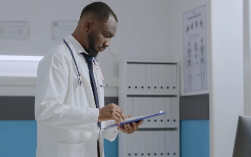 comply-mandate-doctor